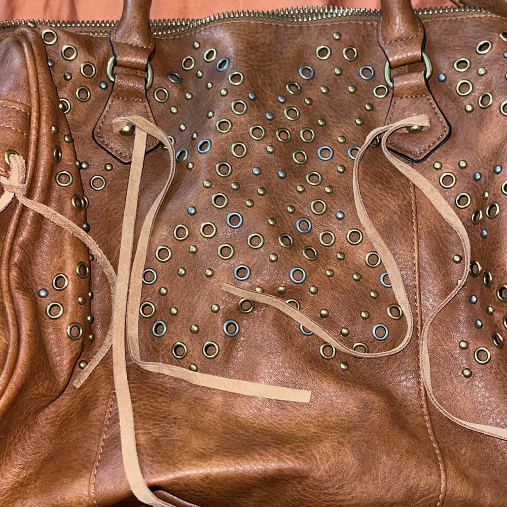 Dolce Vita small faux tan leather duffel bag gold studded - Picture 2 of 6